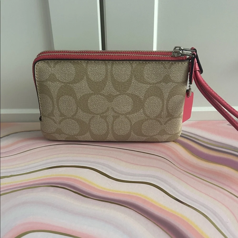 Coach Beige and Pink Wristlet Clutch - Picture 6 of 7